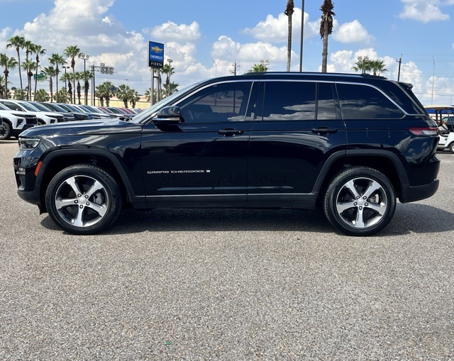 2023 Jeep Grand Cherokee Limited photo 2