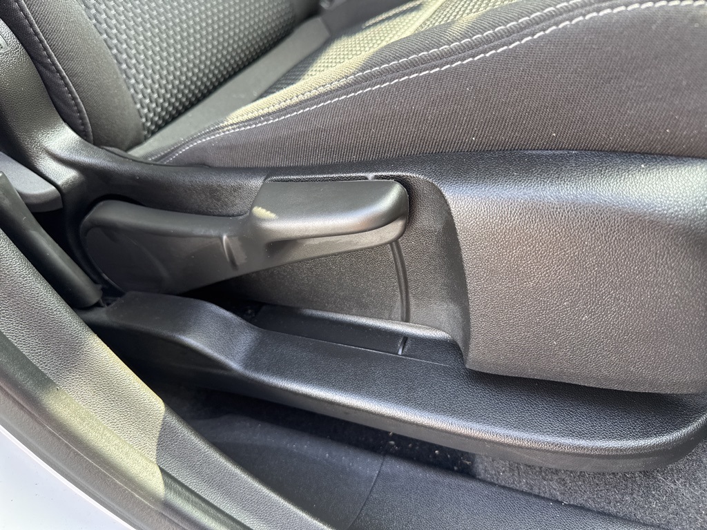 2023 Gmc Terrain SLE photo 22