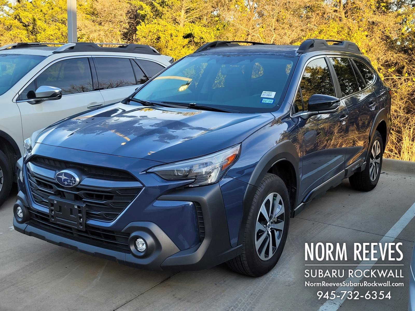 2025 Subaru Outback Premium's photo