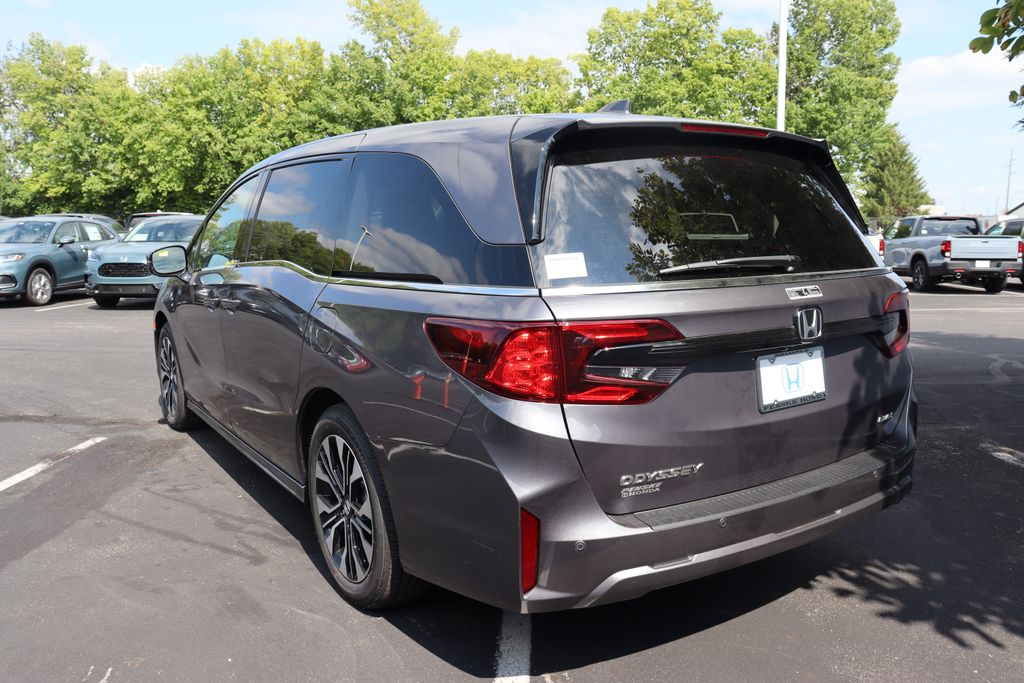 2026 Honda Odyssey Elite photo 2