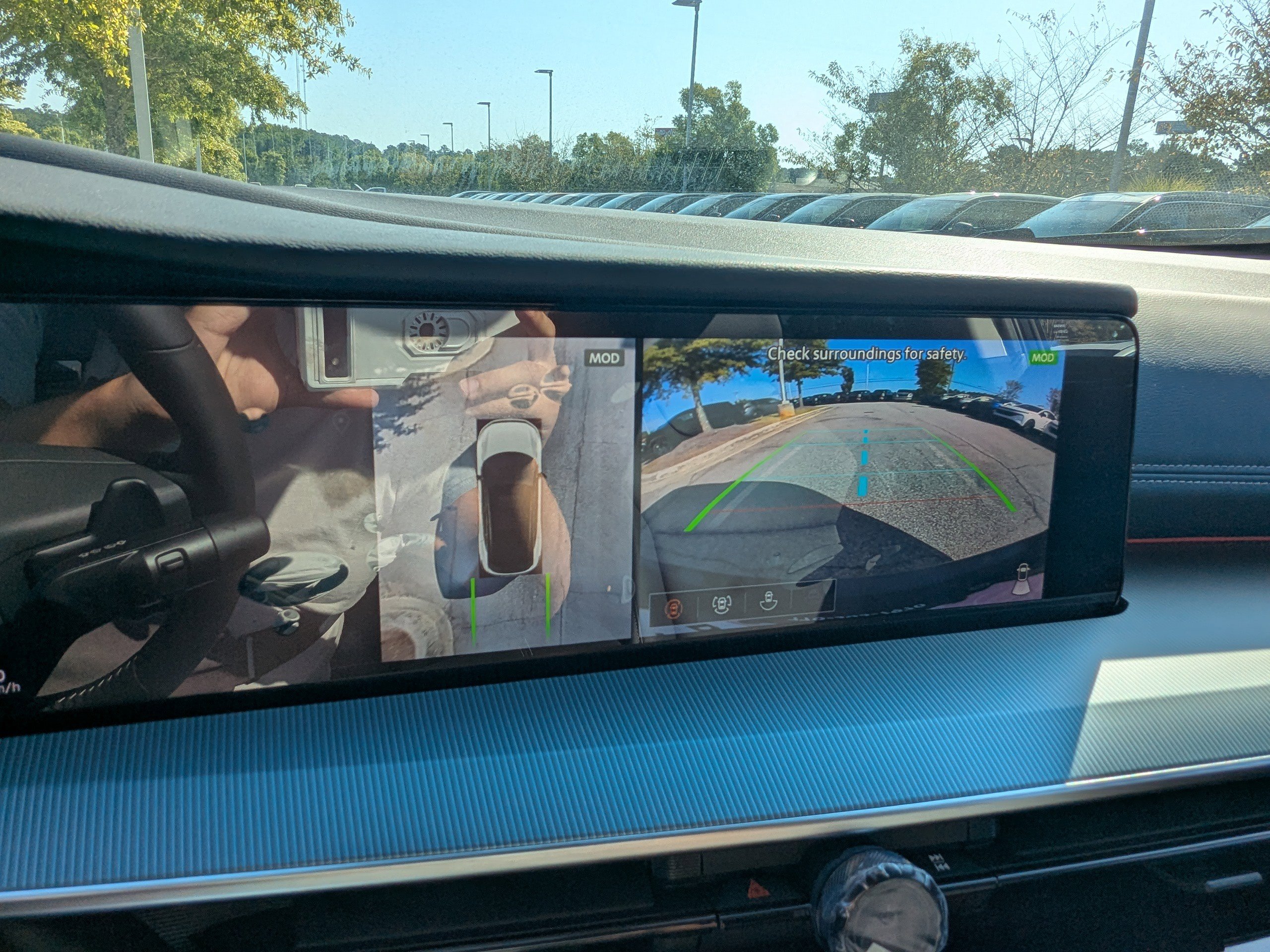 2025 Nissan Murano SL photo 18