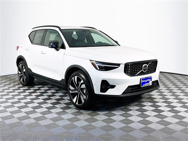 1/43 VOLVO特注 1/43 VOLVO XC40 クリスタルホワイト 京商 1/43 ボルボ XC40 R-DESIGN クリスタルホワイト 2018