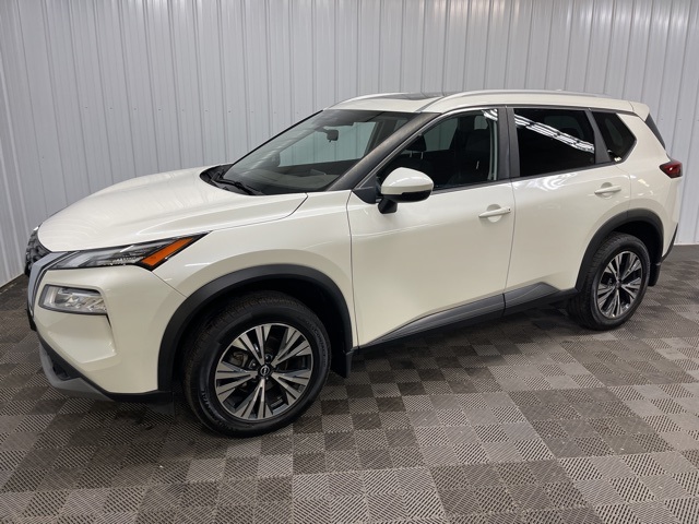 2022 Nissan Rogue SV photo 8