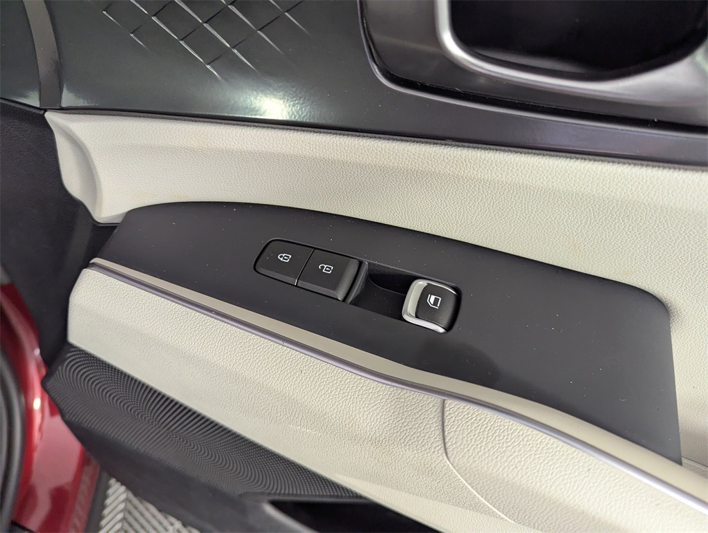 2023 Kia Sorento S photo 32