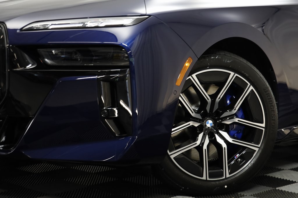 2025 Bmw 760i 760i xDrive photo 3