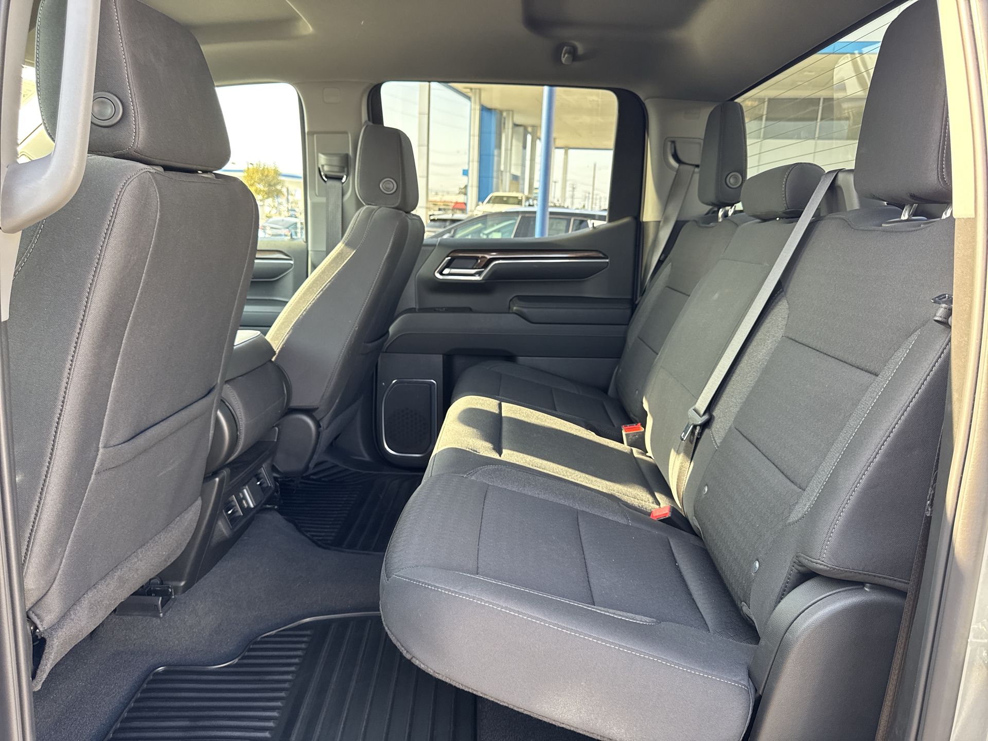 2025 Chevrolet Silverado 1500 LT photo 25