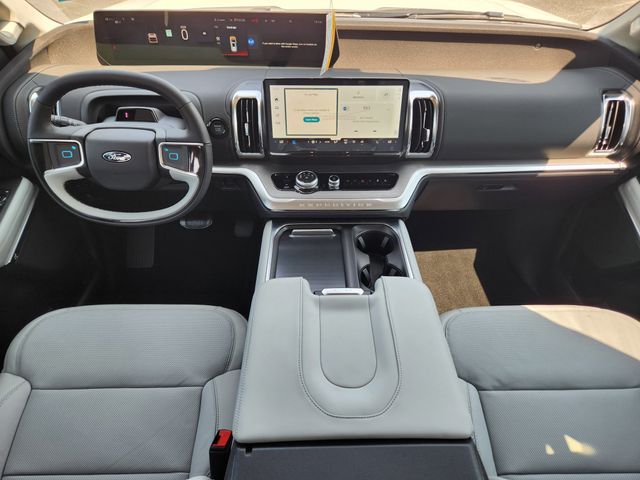 2025 Ford Expedition Platinum MAX photo 24