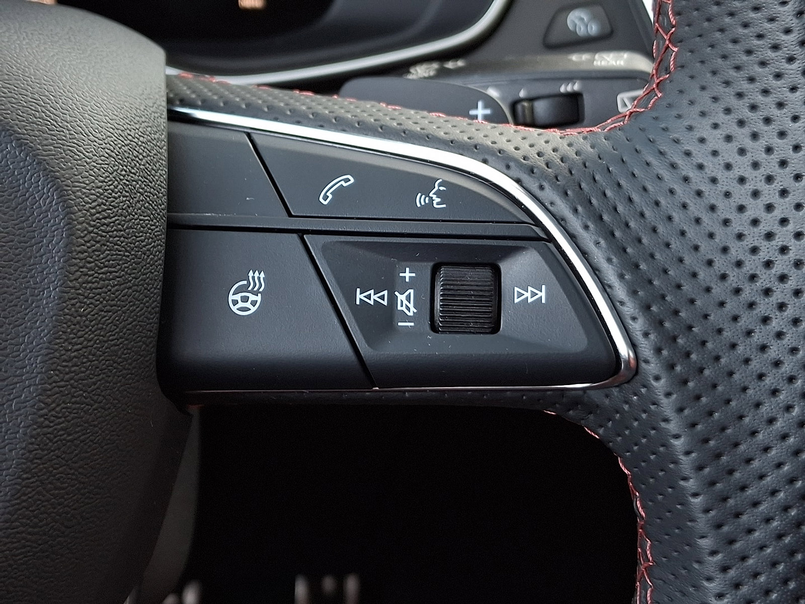 2023 Audi SQ5 Premium Plus photo 14