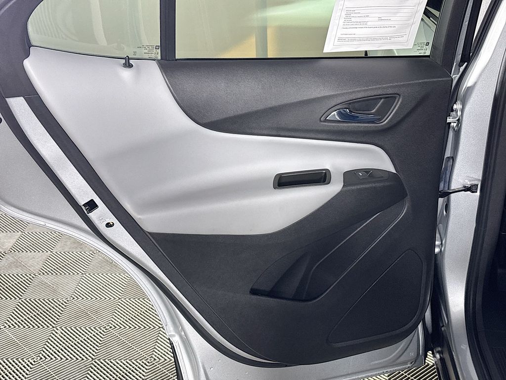 2022 Chevrolet Equinox LT photo 16
