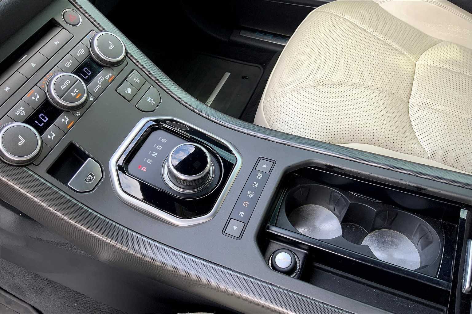 2018 Land Rover Range Rover Evoque HSE Dynamic photo 16