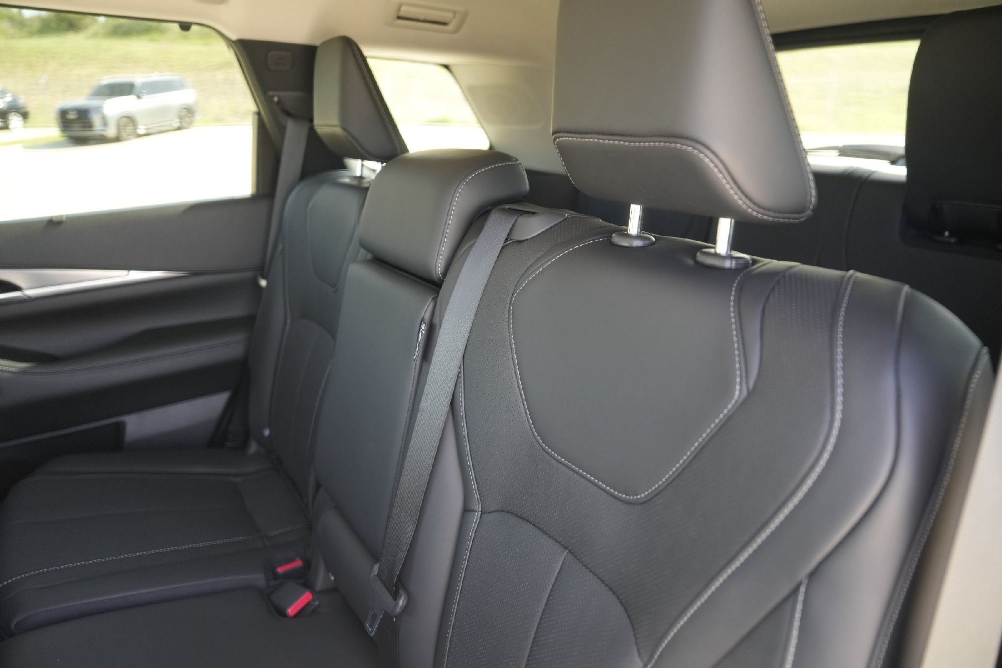 2026 Infiniti QX60 Luxe photo 19