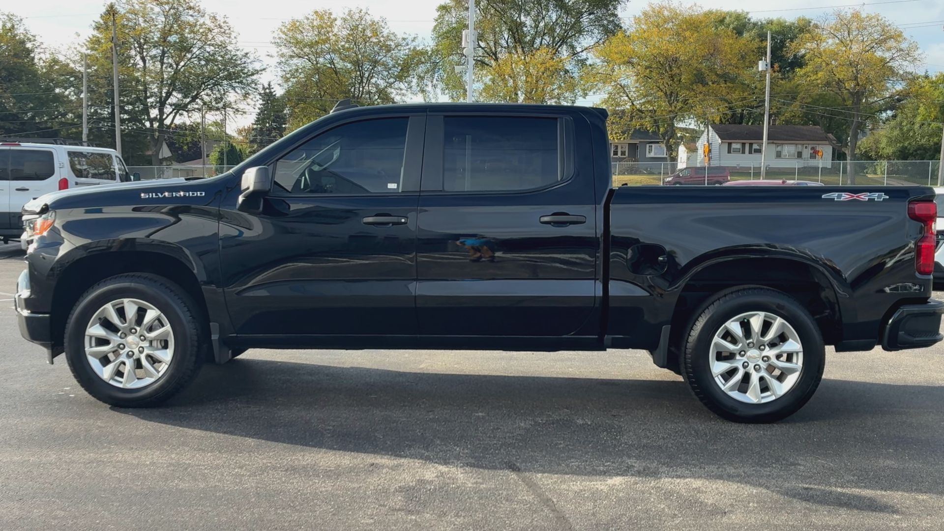 2022 Chevrolet Silverado 1500 Custom photo 5