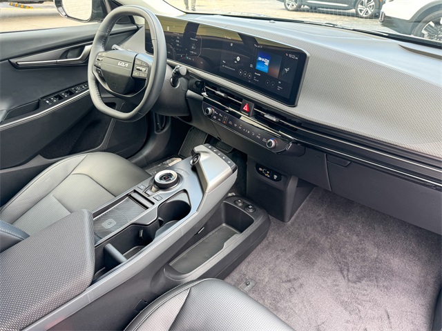 2025 Kia EV6 Wind photo 22