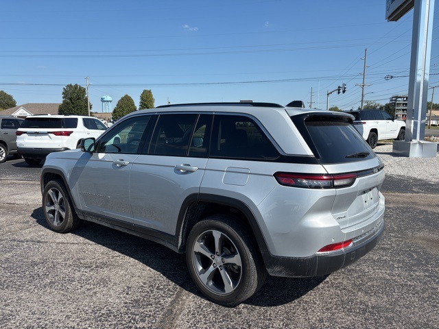 2023 Jeep Grand Cherokee Limited photo 6