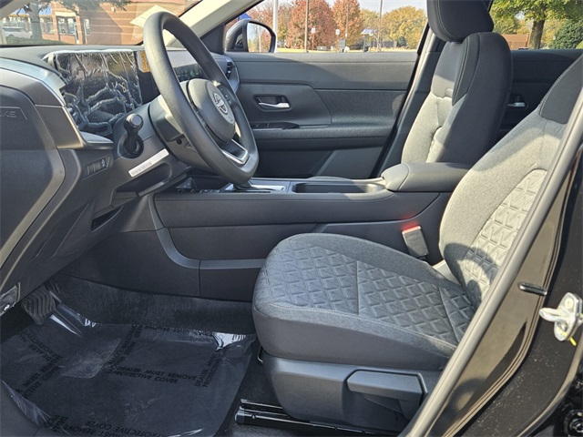 2026 Nissan Kicks SV photo 4