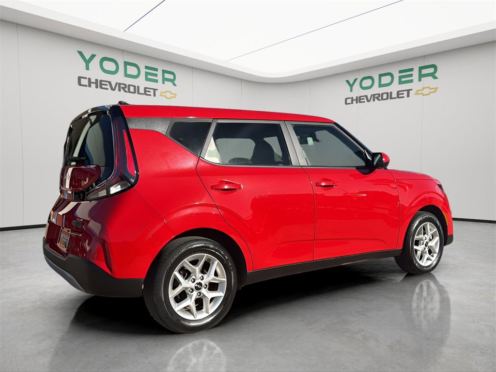 2023 Kia Soul LX photo 9