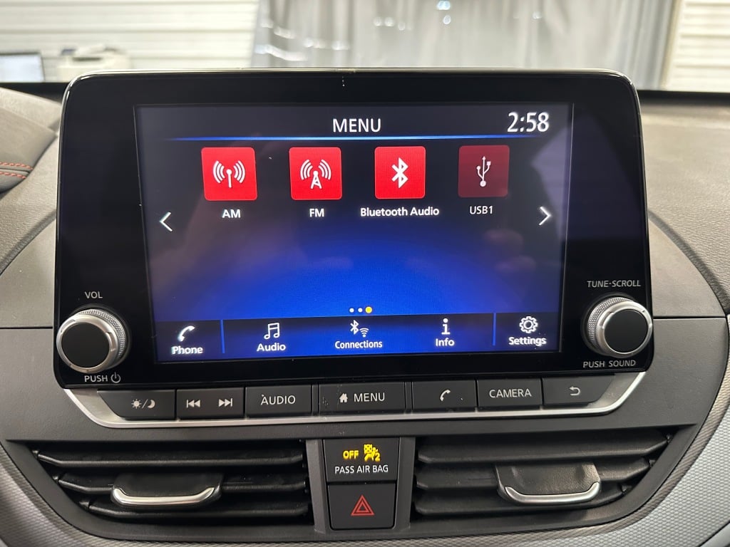 2023 Nissan Altima 2.5 SR photo 9