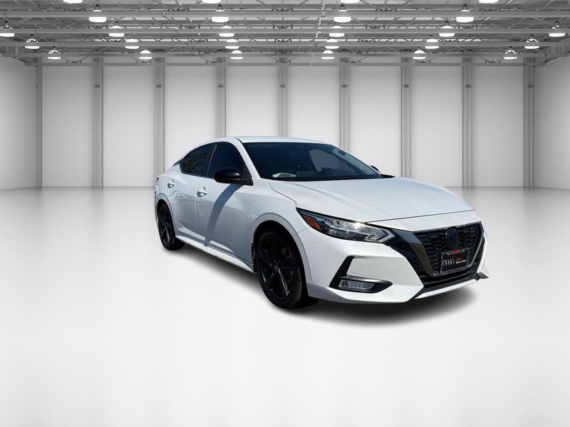 2022 Nissan Sentra SR photo 5