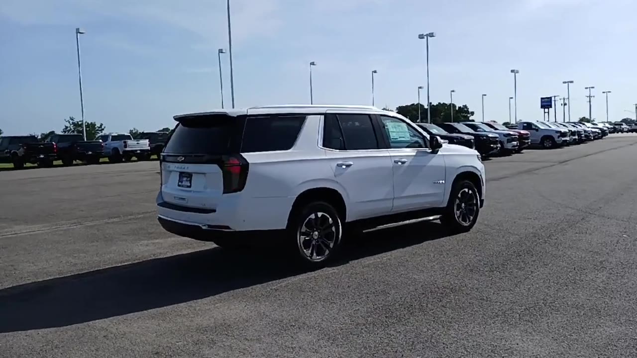 2025 Chevrolet Tahoe LT photo 8