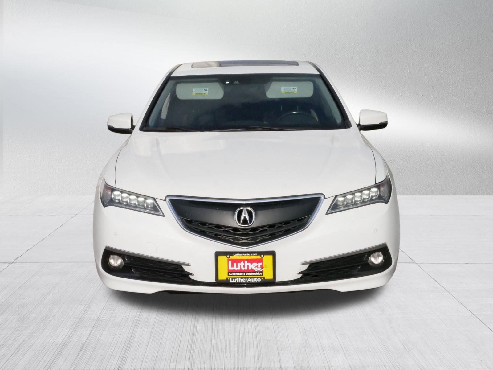 2015 Acura TLX SH-AWD Advance photo 2