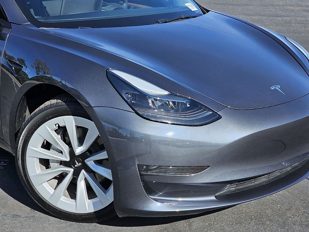 2023 Tesla Model 3 photo 4
