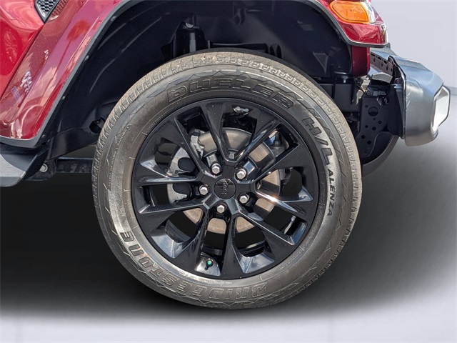2021 Jeep Wrangler Unlimited Sahara 4xe photo 11
