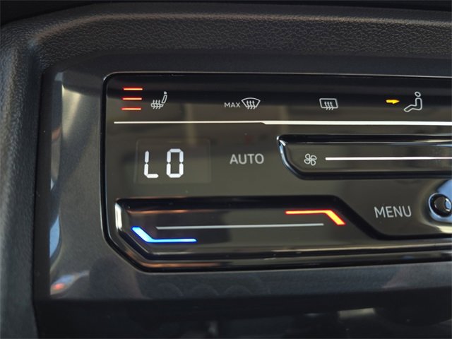2023 Volkswagen Tiguan SE photo 20