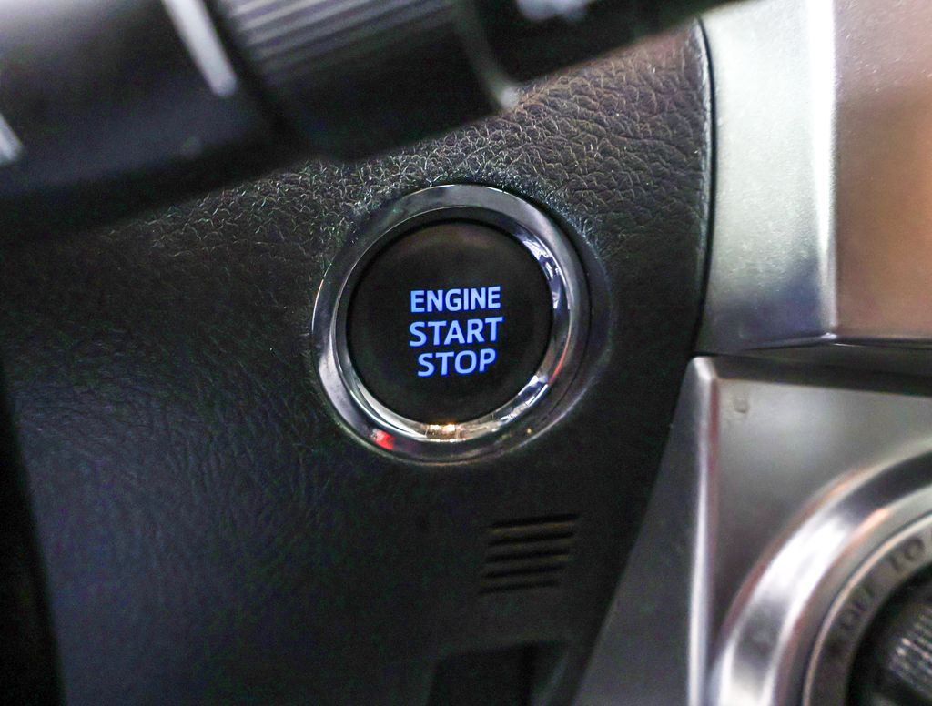 2021 Toyota 4Runner SR5 Premium photo 11