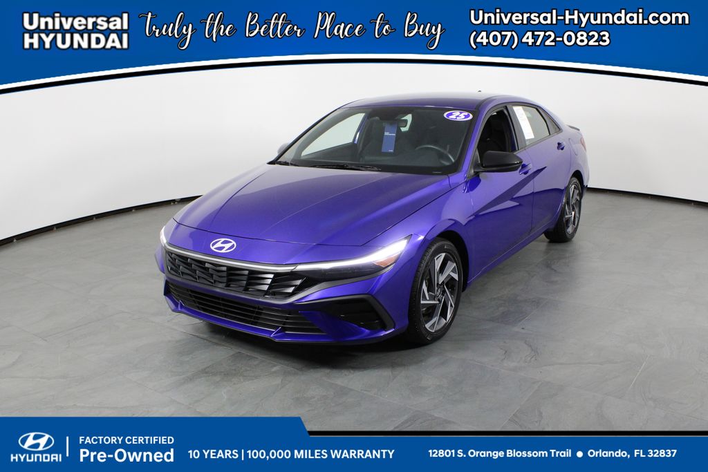 2025 Hyundai Elantra SEL's photo