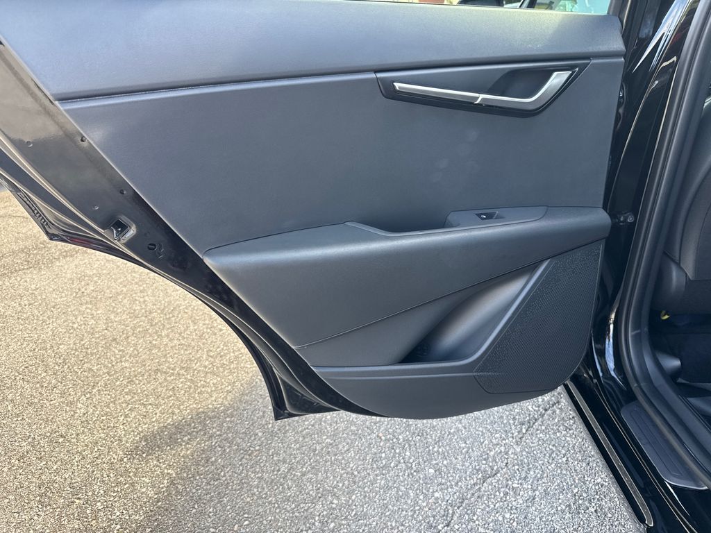 2024 Kia Niro LX photo 21
