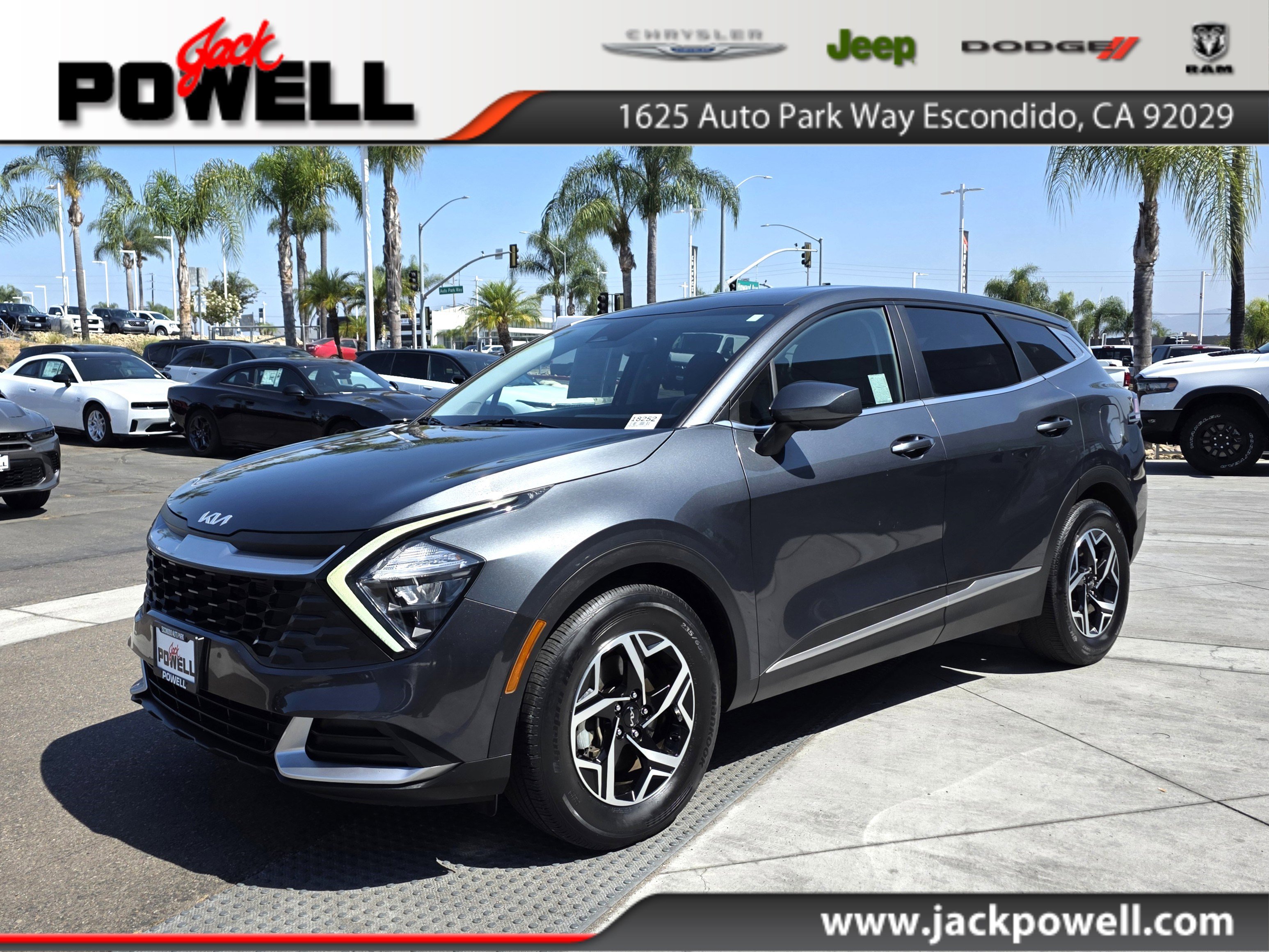 2023 Kia Sportage LX's photo