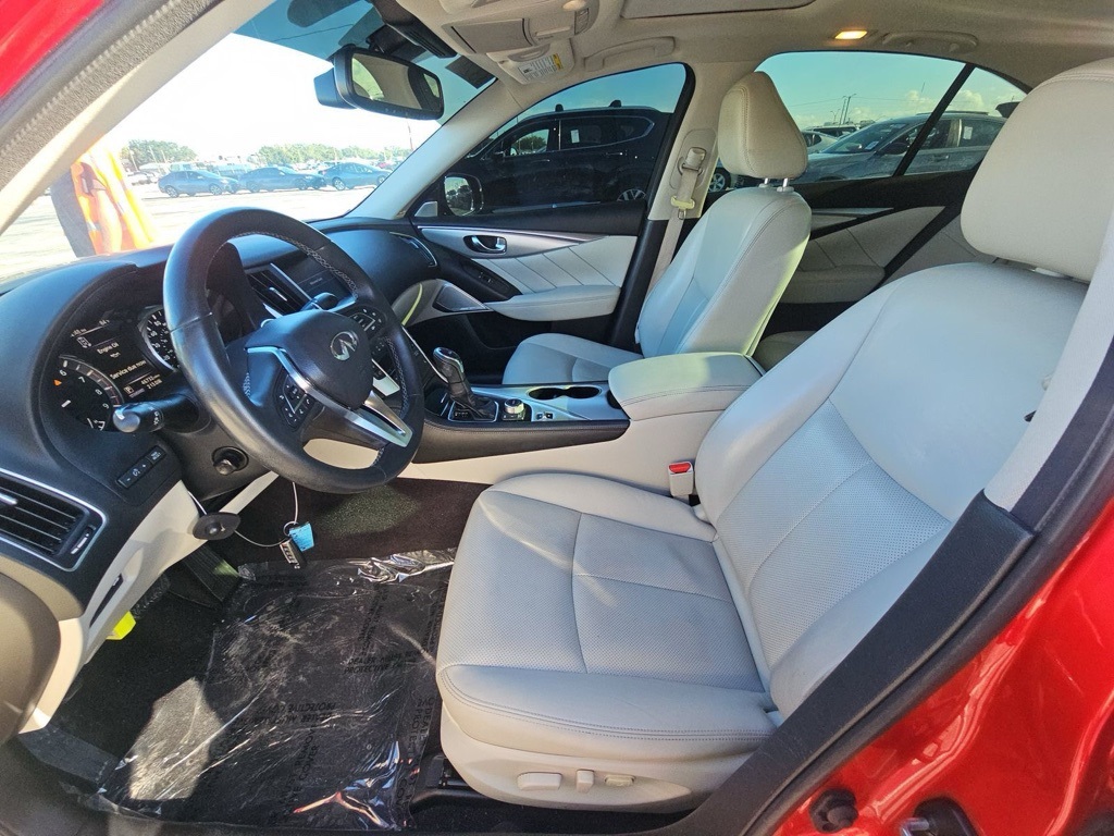 2022 Infiniti Q50 LUXE photo 12
