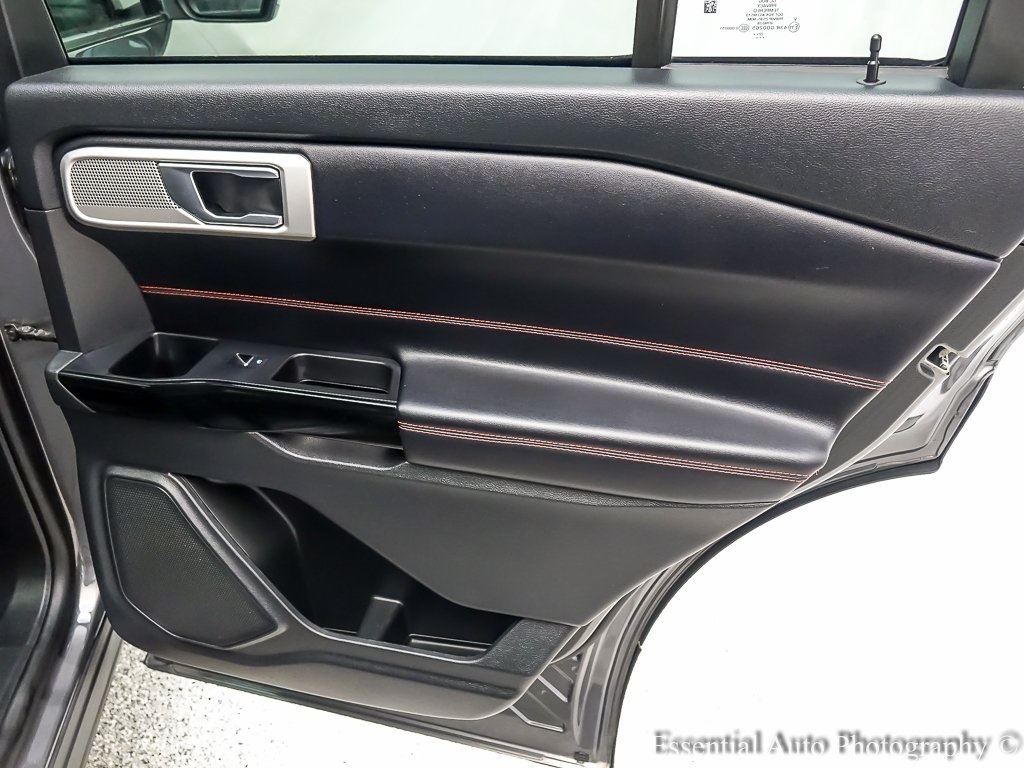 2023 Ford Explorer ST-Line photo 26