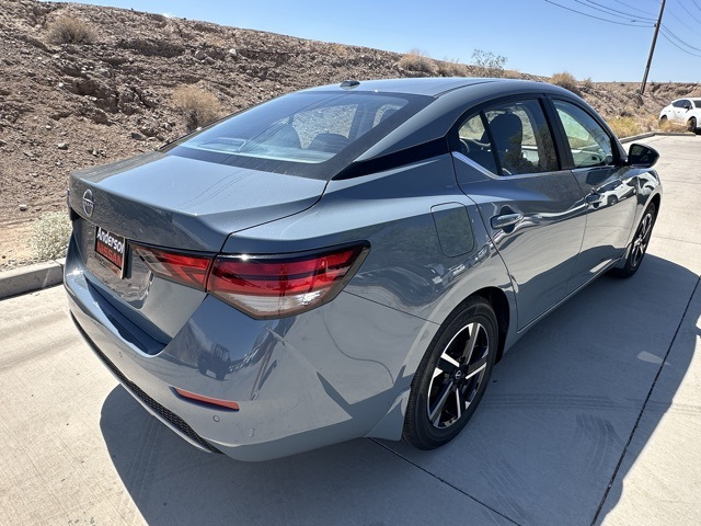 2025 Nissan Sentra SV photo 6