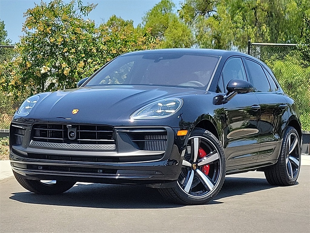 2025 Porsche Macan GTS