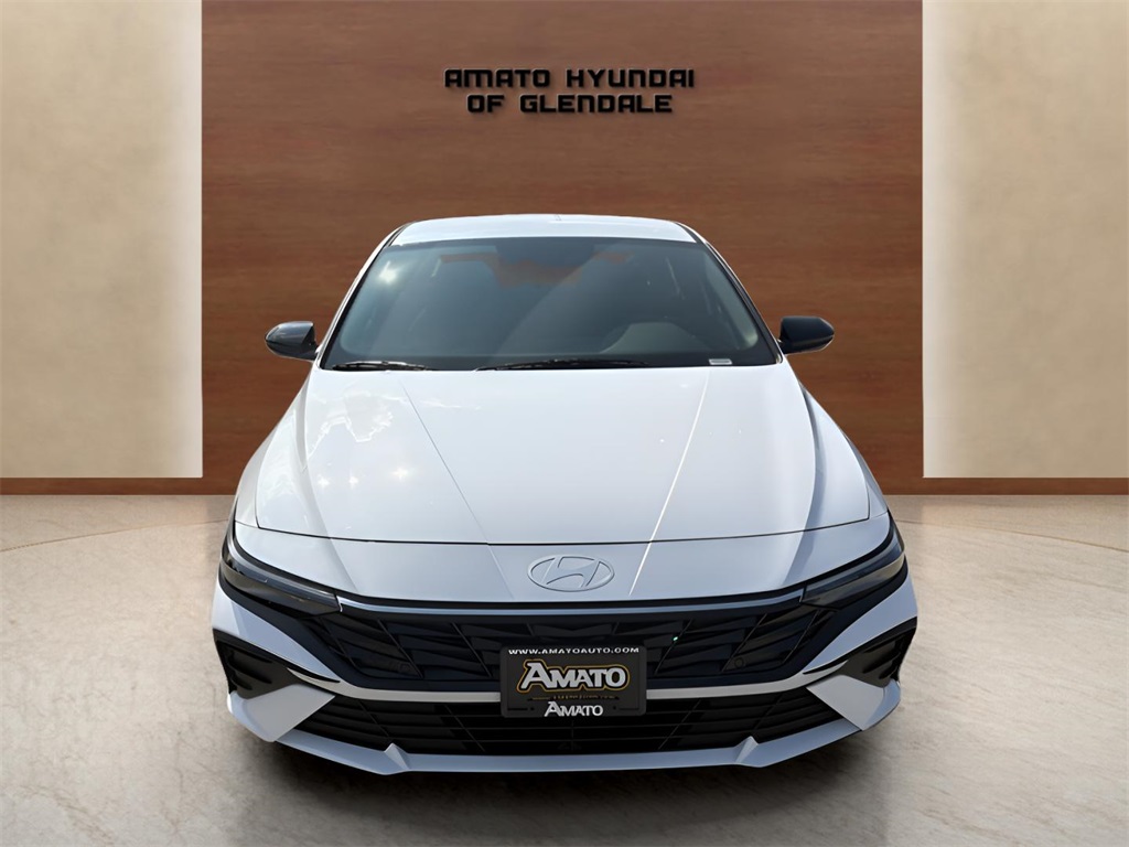 2025 Hyundai Elantra SEL Sport photo 8