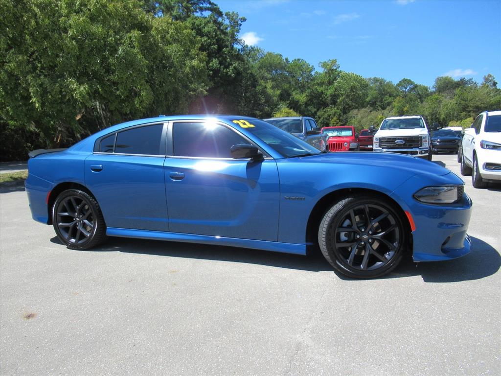 2022 Dodge Charger R/T photo 2