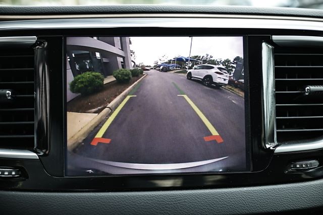 2019 Chrysler Pacifica Touring Plus photo 32