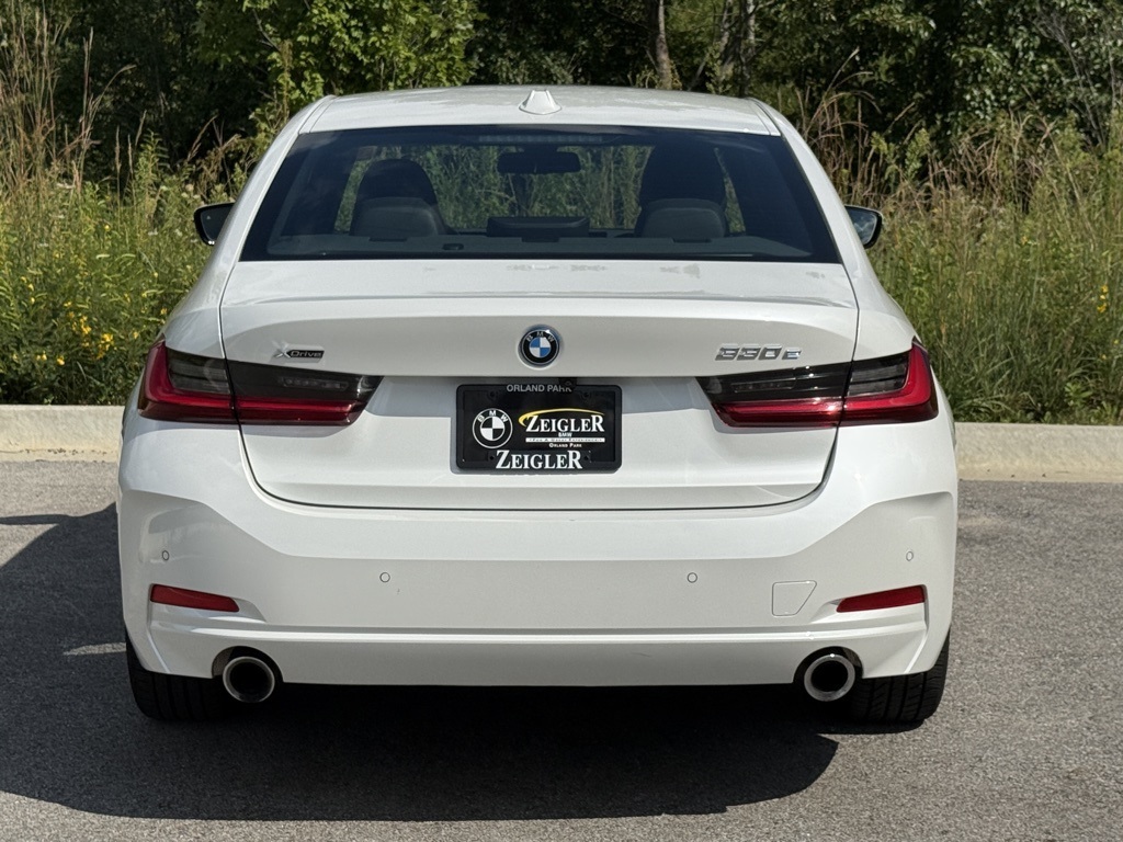 2024 Bmw 330e xDrive photo 4