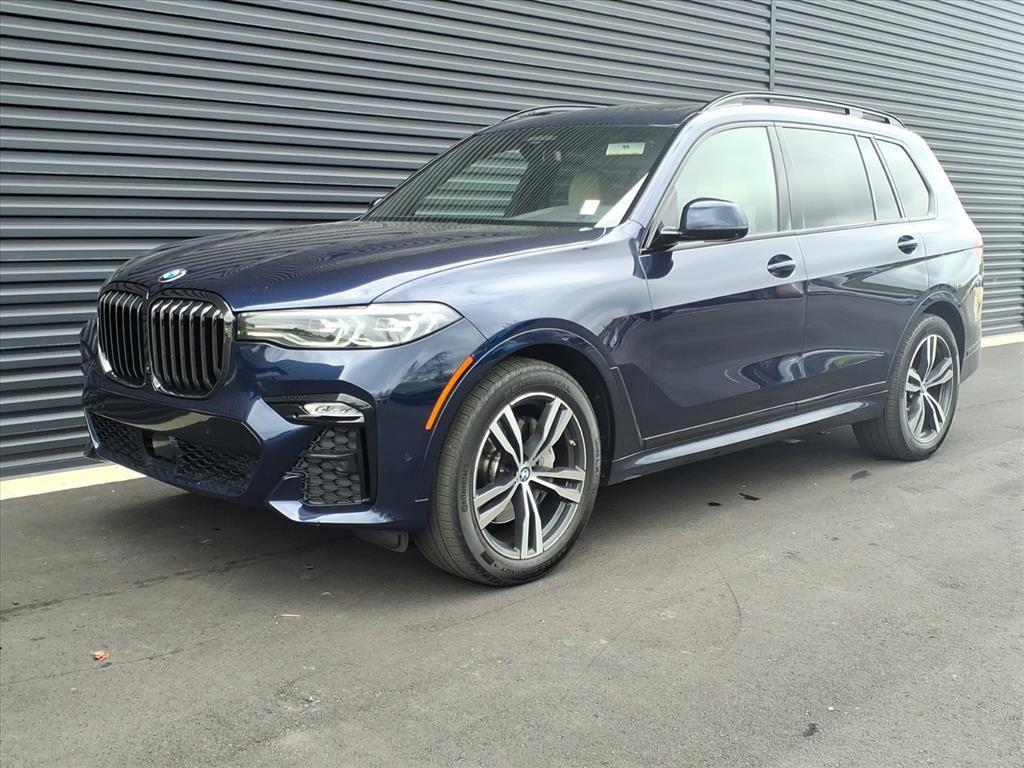 2022 BMW X7 40i