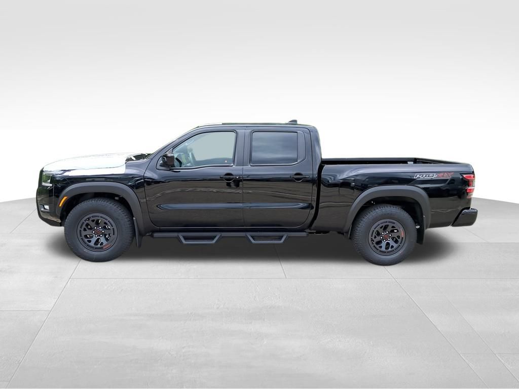 2025 Nissan Frontier PRO-4X photo 3