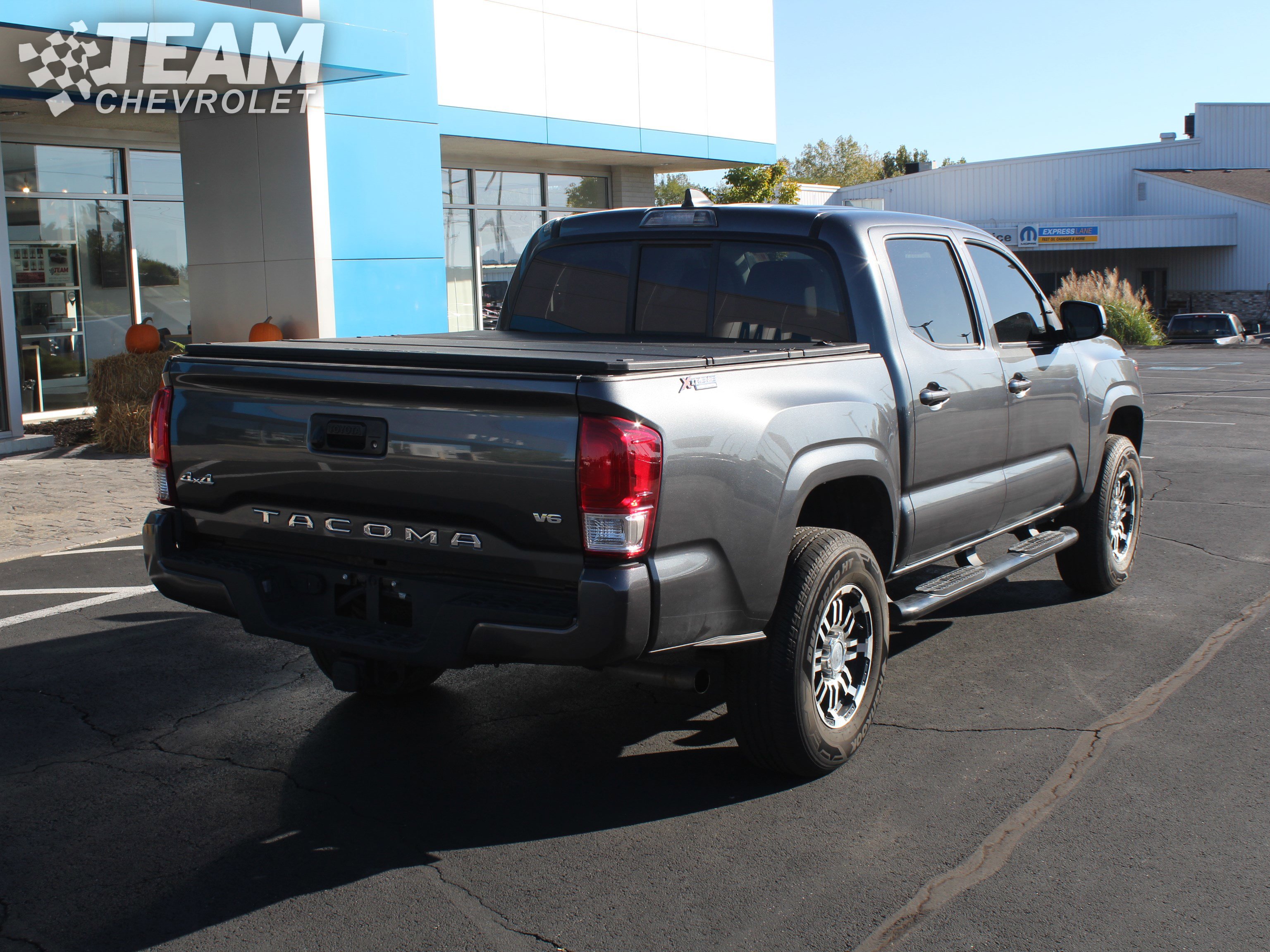 2021 Toyota Tacoma SR photo 4