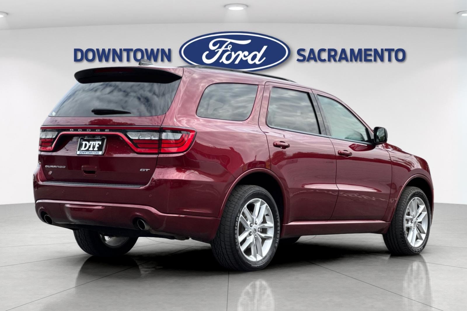 2023 Dodge Durango GT Plus photo 2