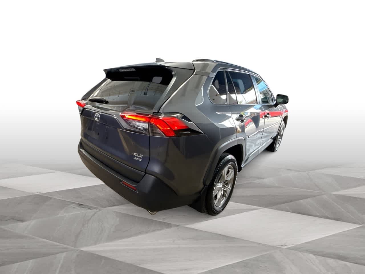 2023 Toyota RAV4 XLE photo 8
