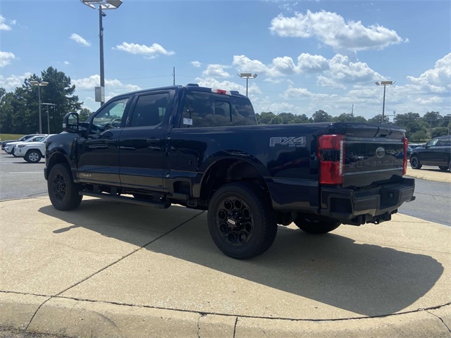 2025 Ford F-350 photo 4