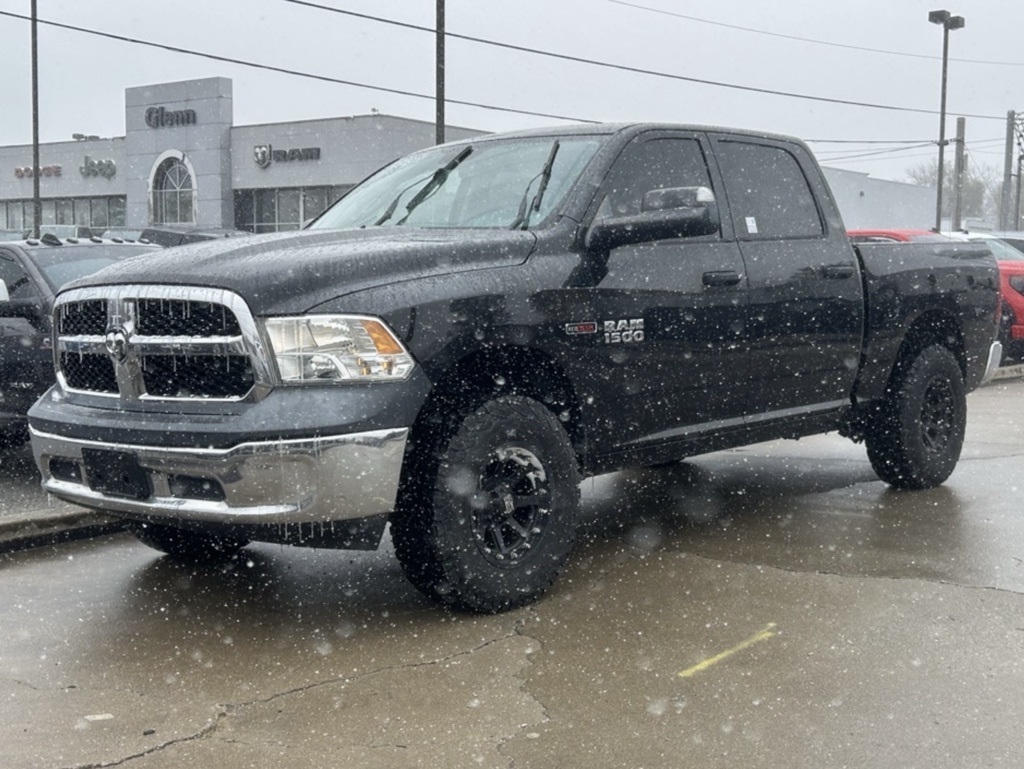 2017 Ram 1500 Tradesman photo 2