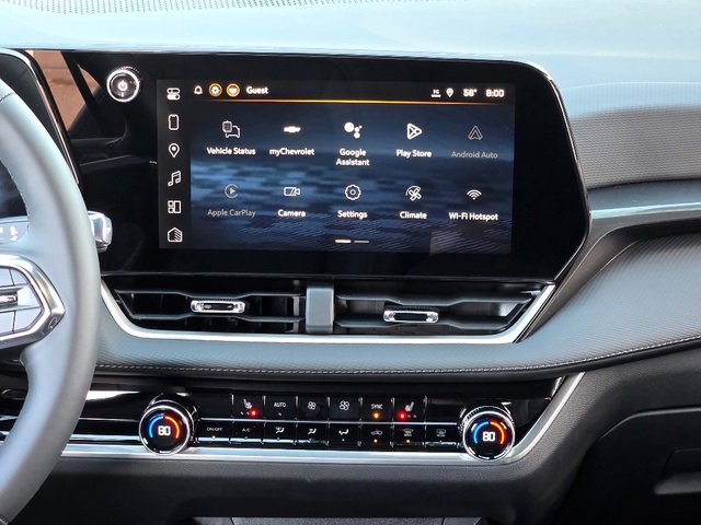 2026 Chevrolet Equinox LT photo 2