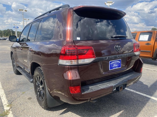 2016 Toyota Land Cruiser Base photo 4