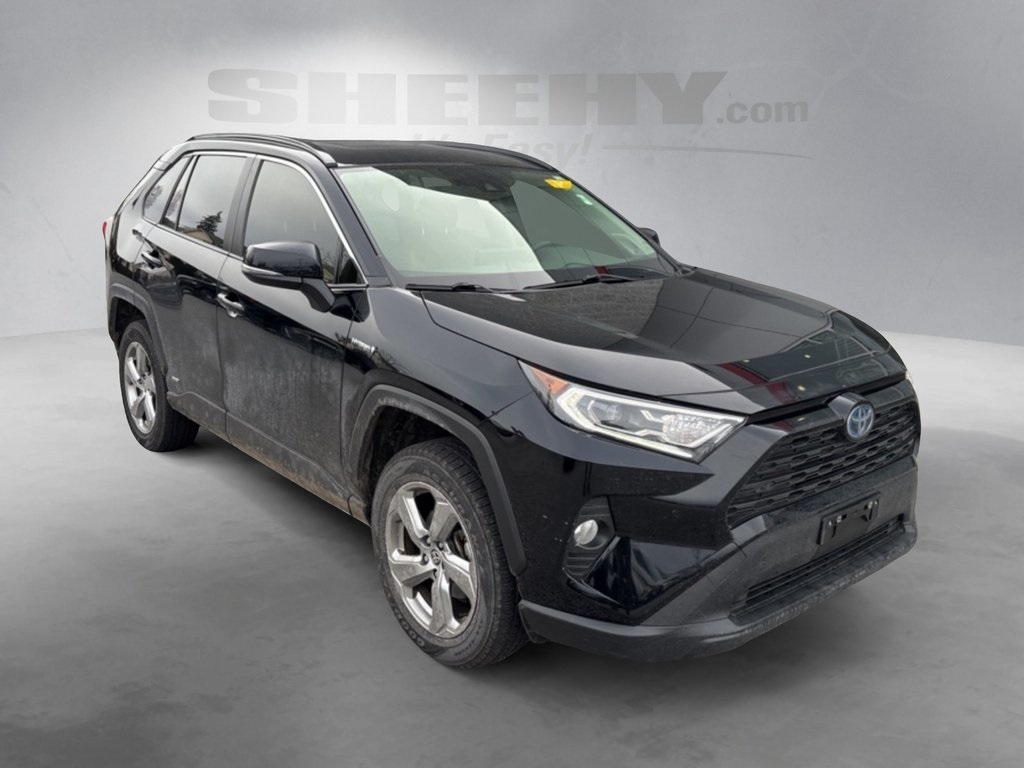 Used 2021 Toyota RAV4 XLE Premium with VIN JTMB6RFV6MD038992 for sale in Kansas City