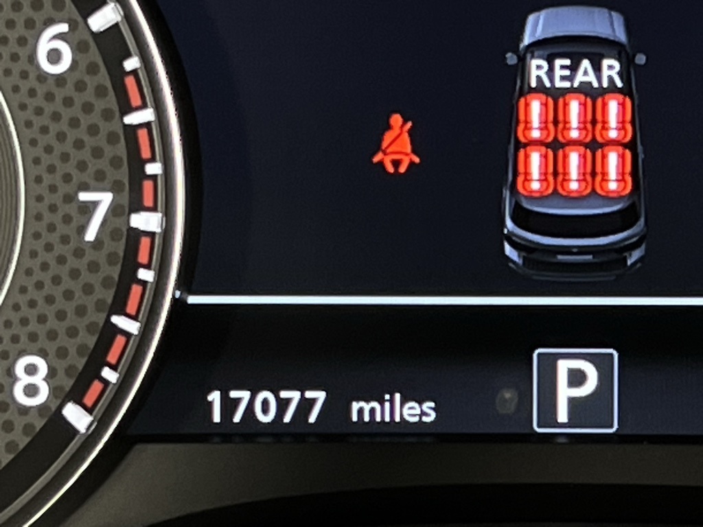 2024 Nissan Armada SL photo 13